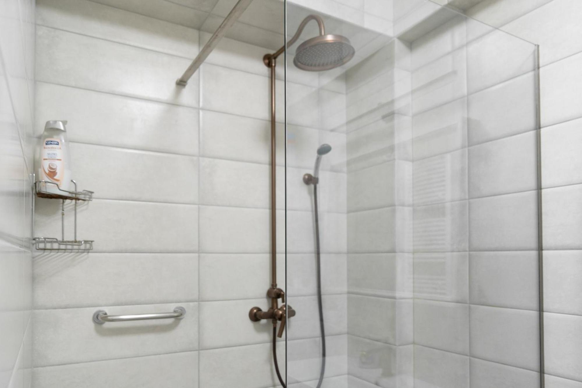 Business Class Apartments In The City Center Кишинев Екстериор снимка