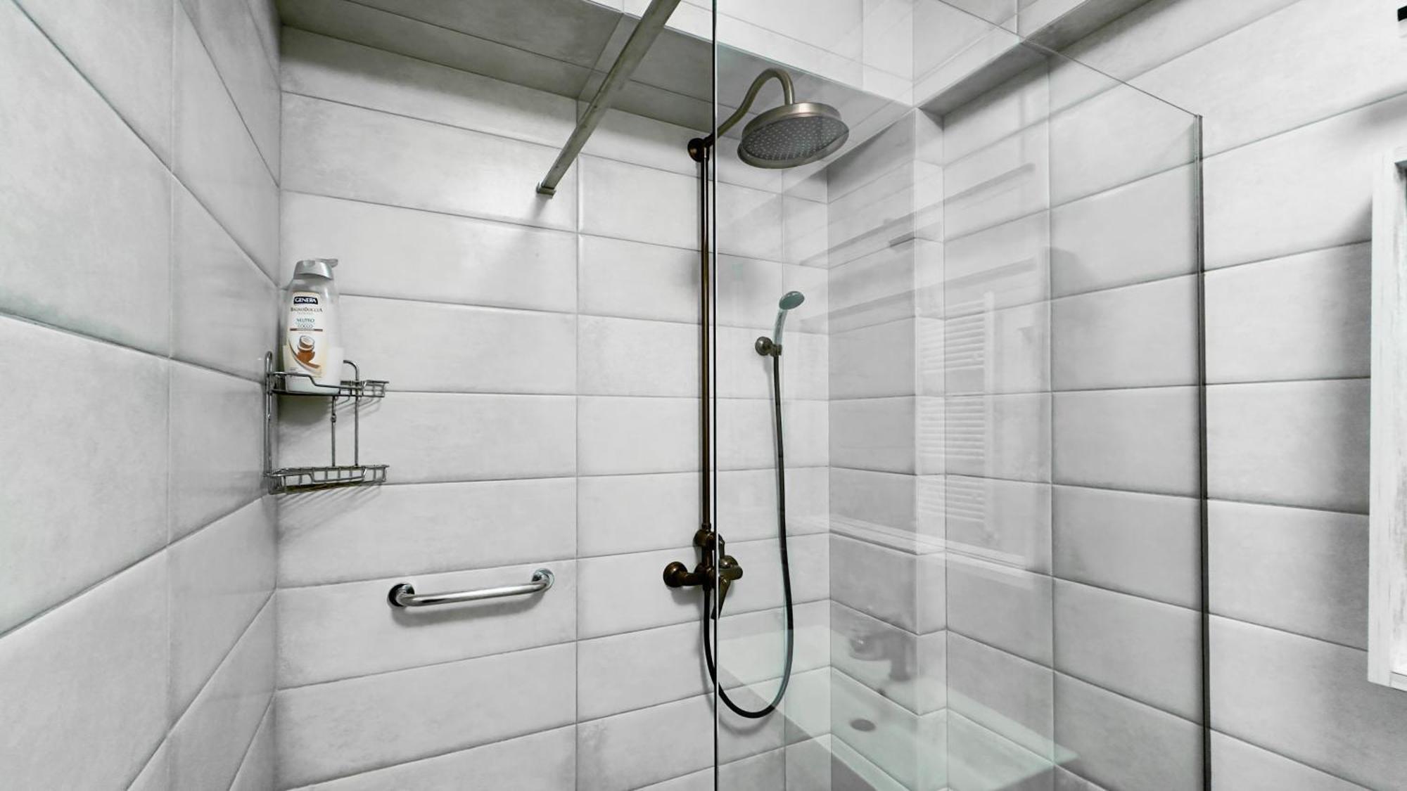 Business Class Apartments In The City Center Кишинев Екстериор снимка